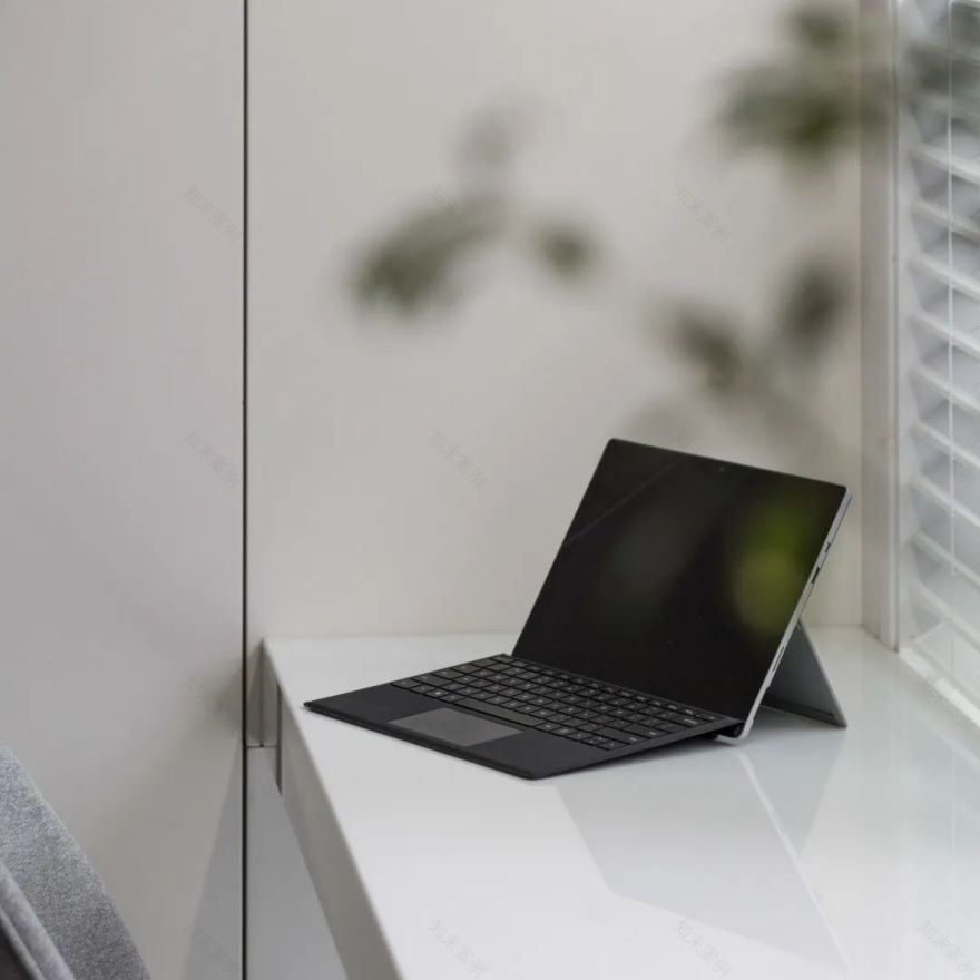 百平米简约单身住宅丨二间半设计事务所-8