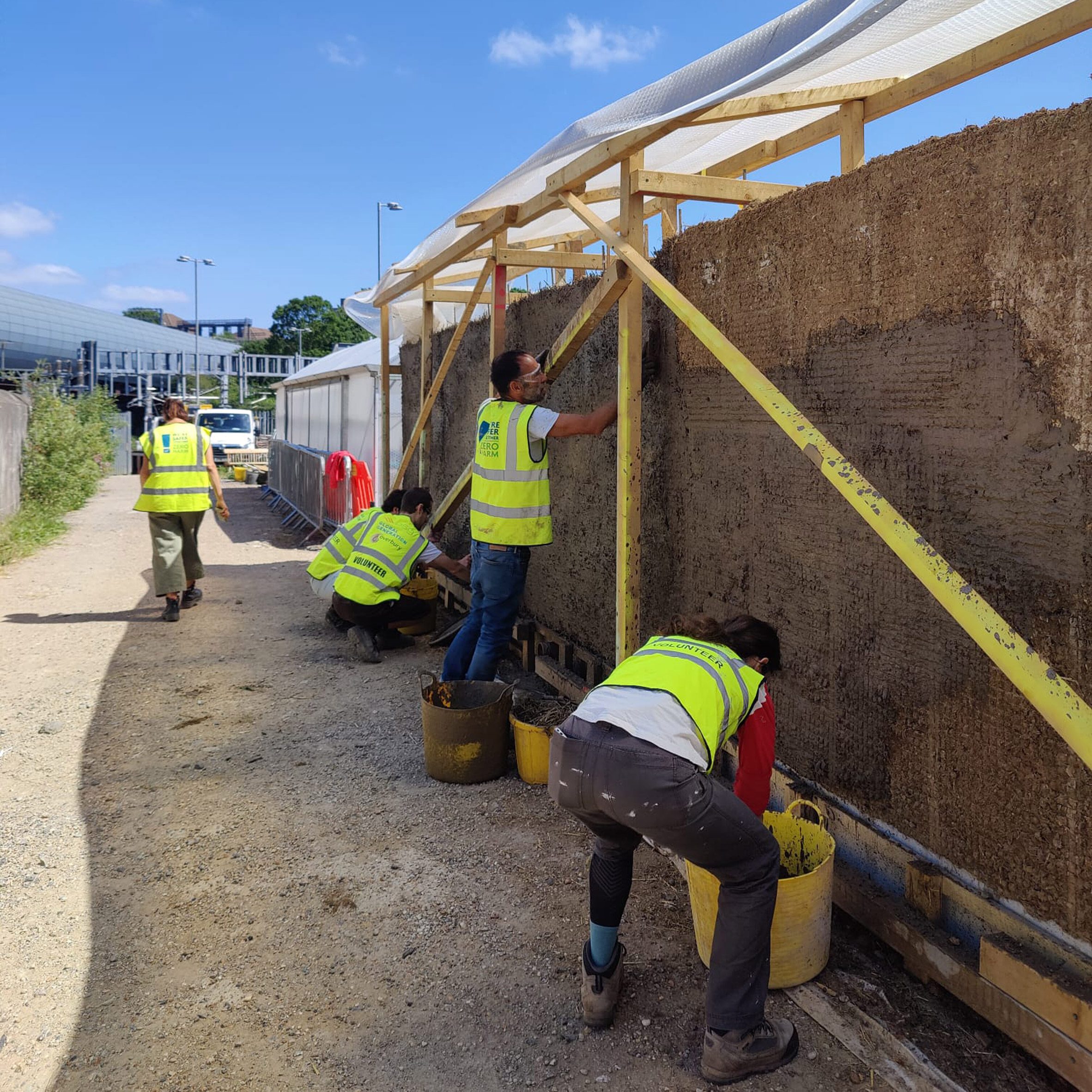 Eight contemporary buildings that make a case for cob-42