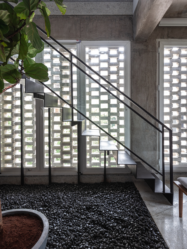 双家庭住宅的通透设计-37