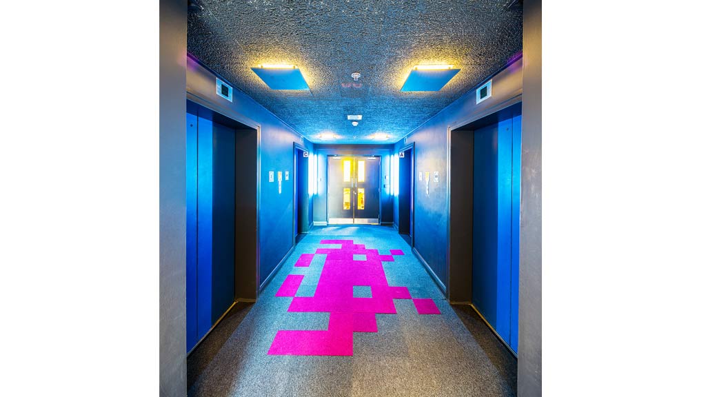 伦敦科技创业中心,废旧材料打造的活力空间-7