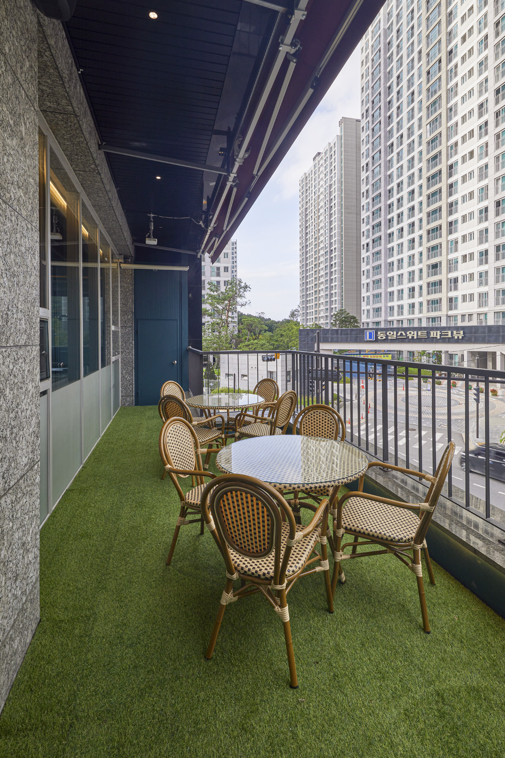 简约 35 平咖啡馆，明亮温馨的室内设计-18