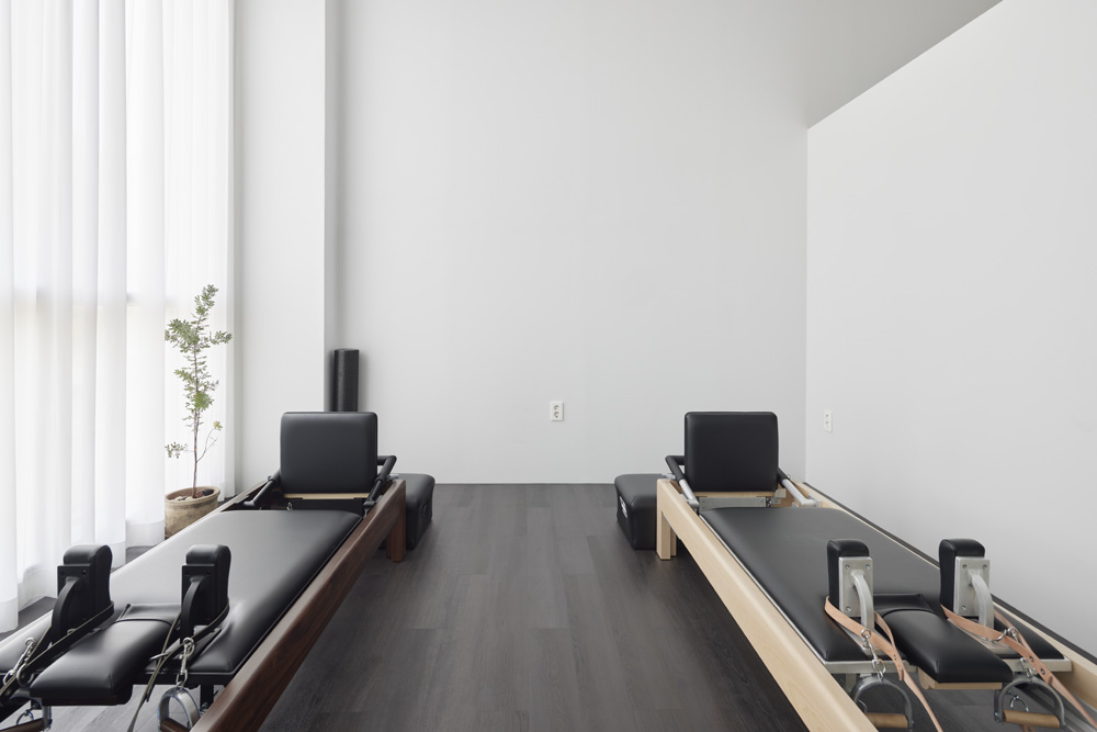 白色简约风 | 22 平米小空间的极致利用-9