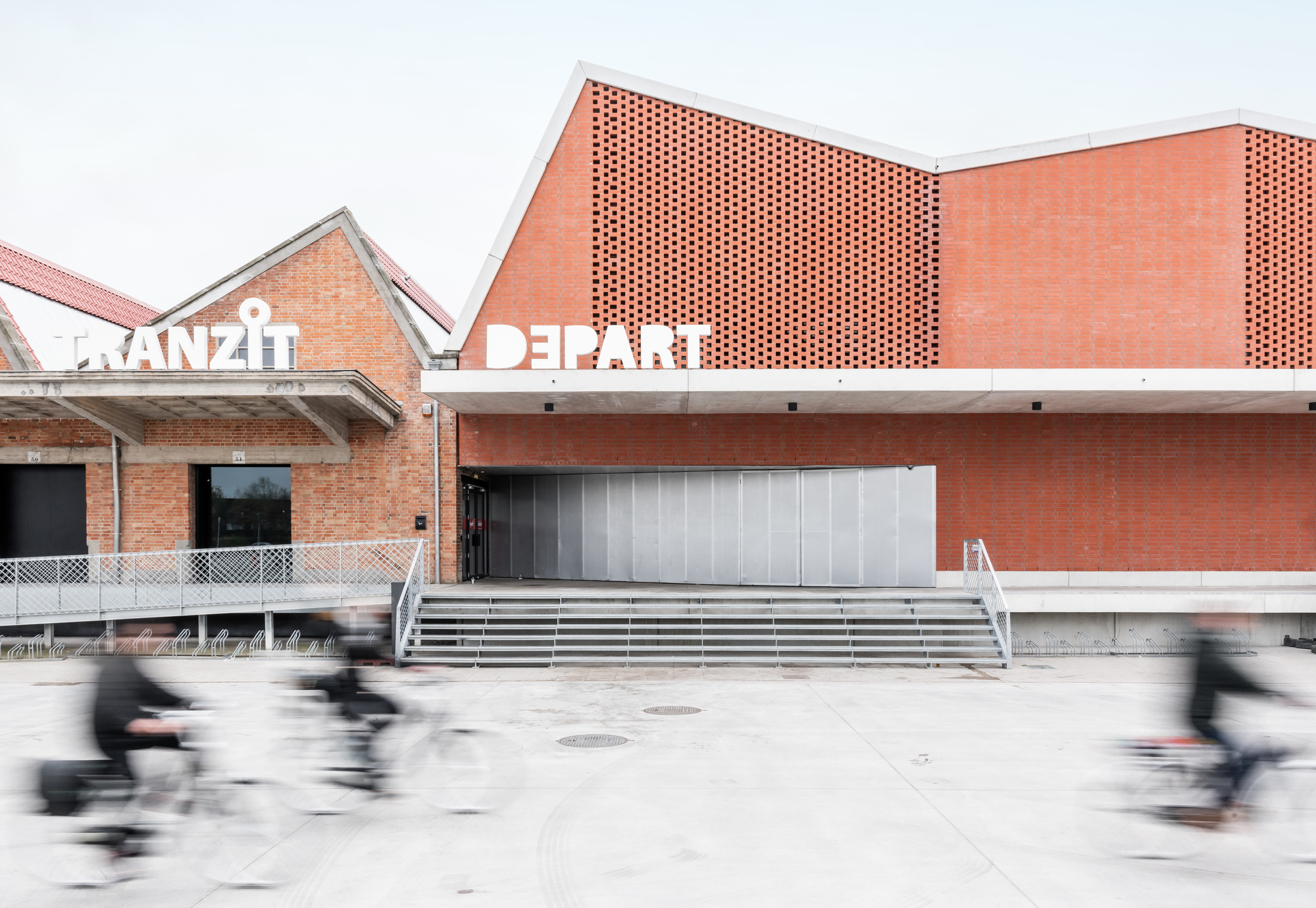 出发事件大厅丨比利时丨Barchitecten-16