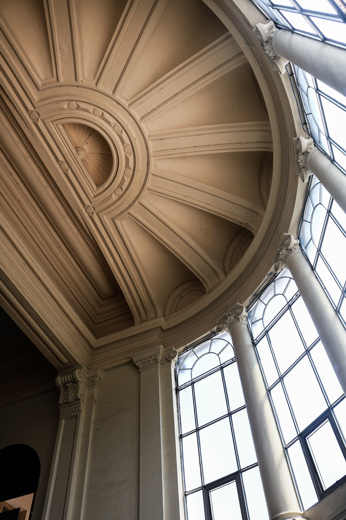 2021 年胡志明市博物馆光之走廊丨越南胡志明市丨Linh Doan-17