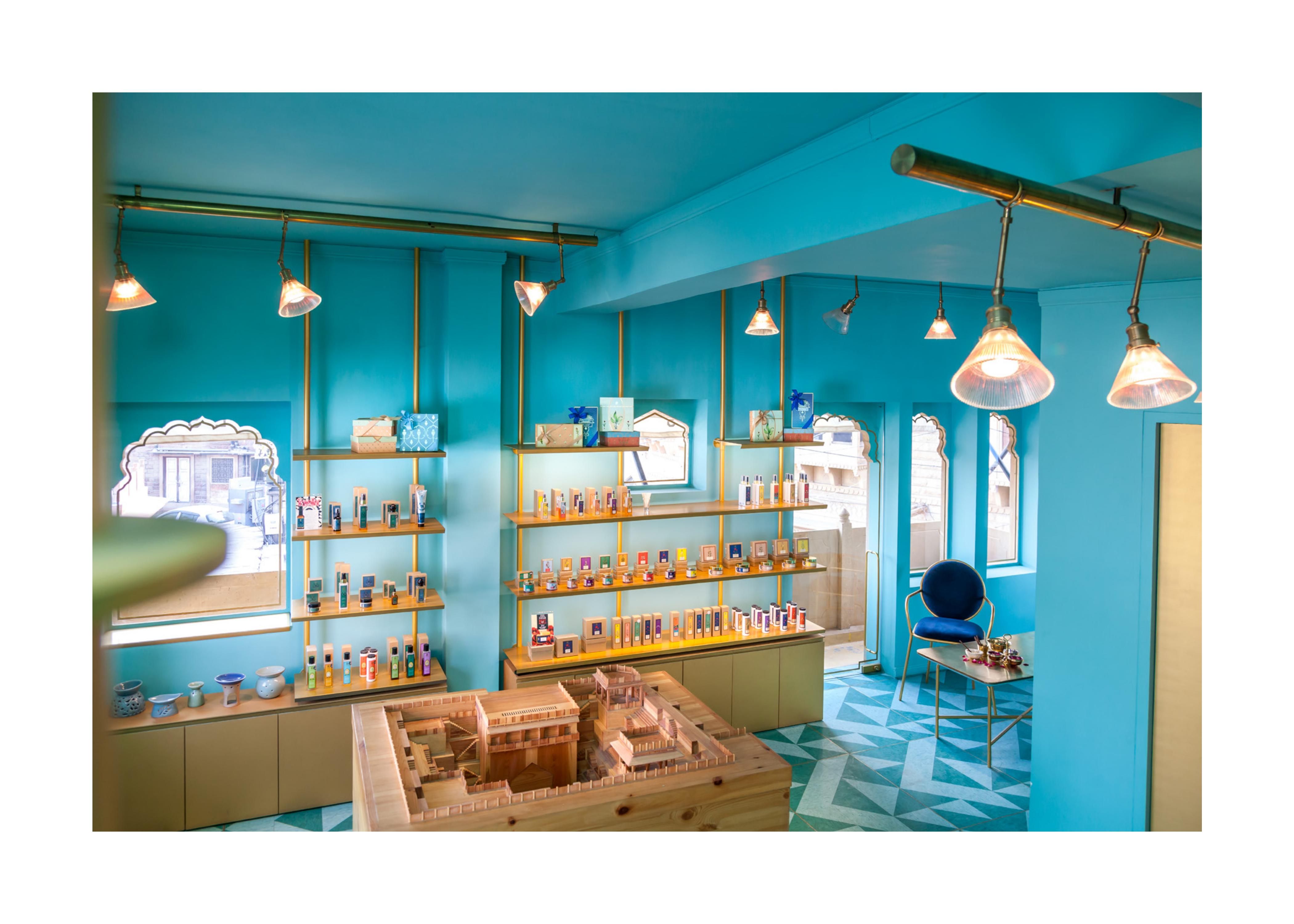 "JDH Urban Regeneration 项目 | Forest Essentials 零售店,艺术装饰与传统元素的完美结合"-22