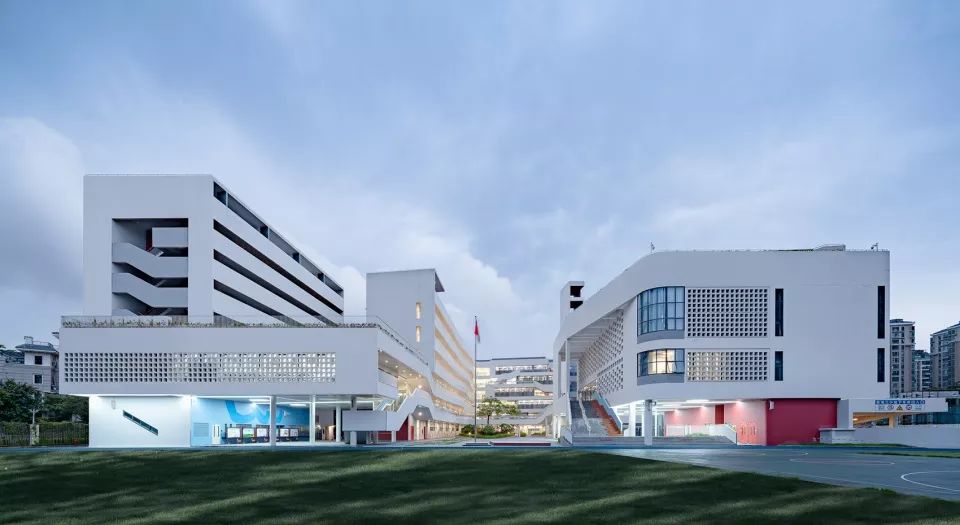 深圳前海三小(荔湾小学)- 高容高密校园的立体空间营造-6