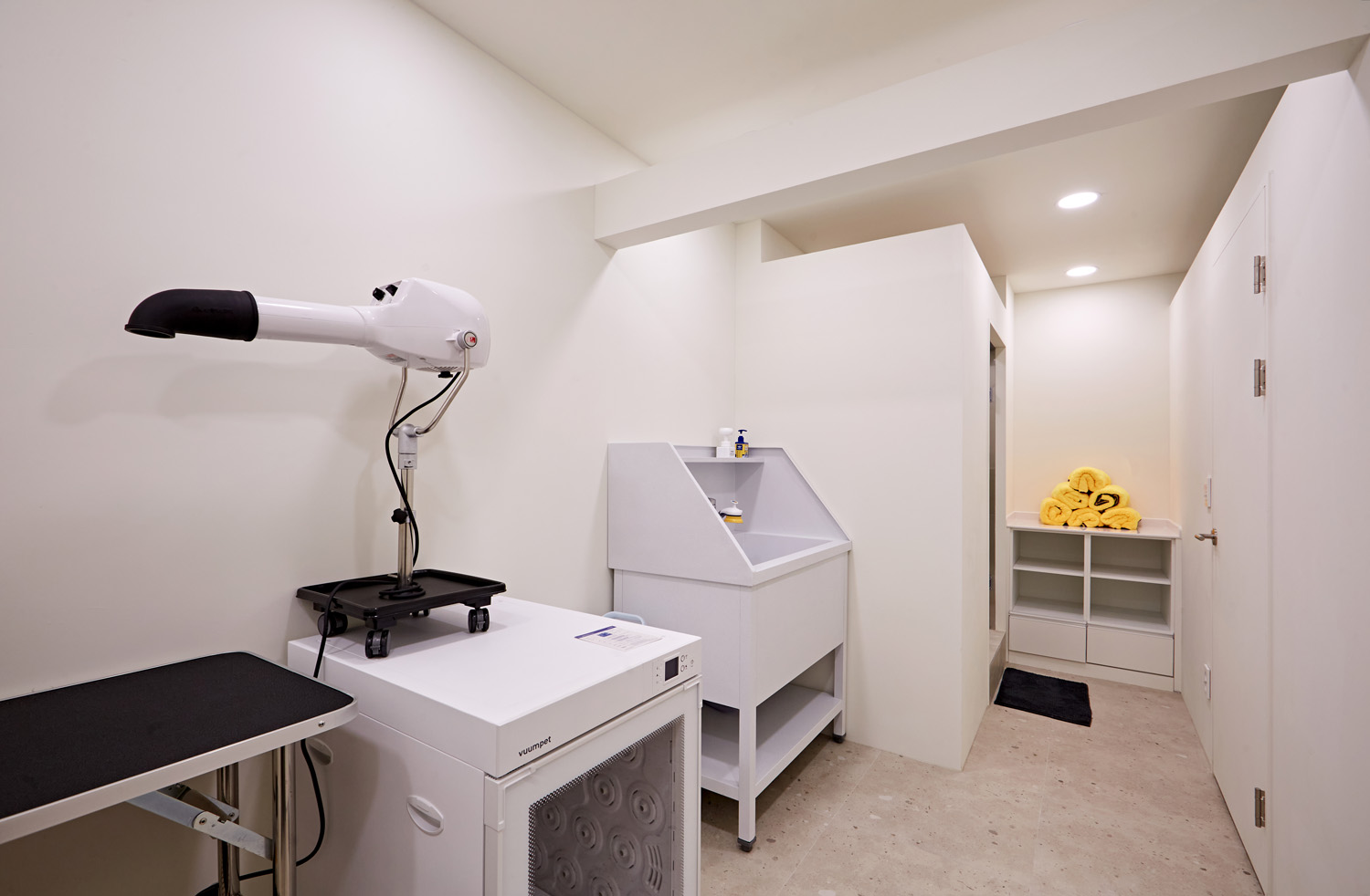 现代简约风格的 32 平米娱乐室设计-11