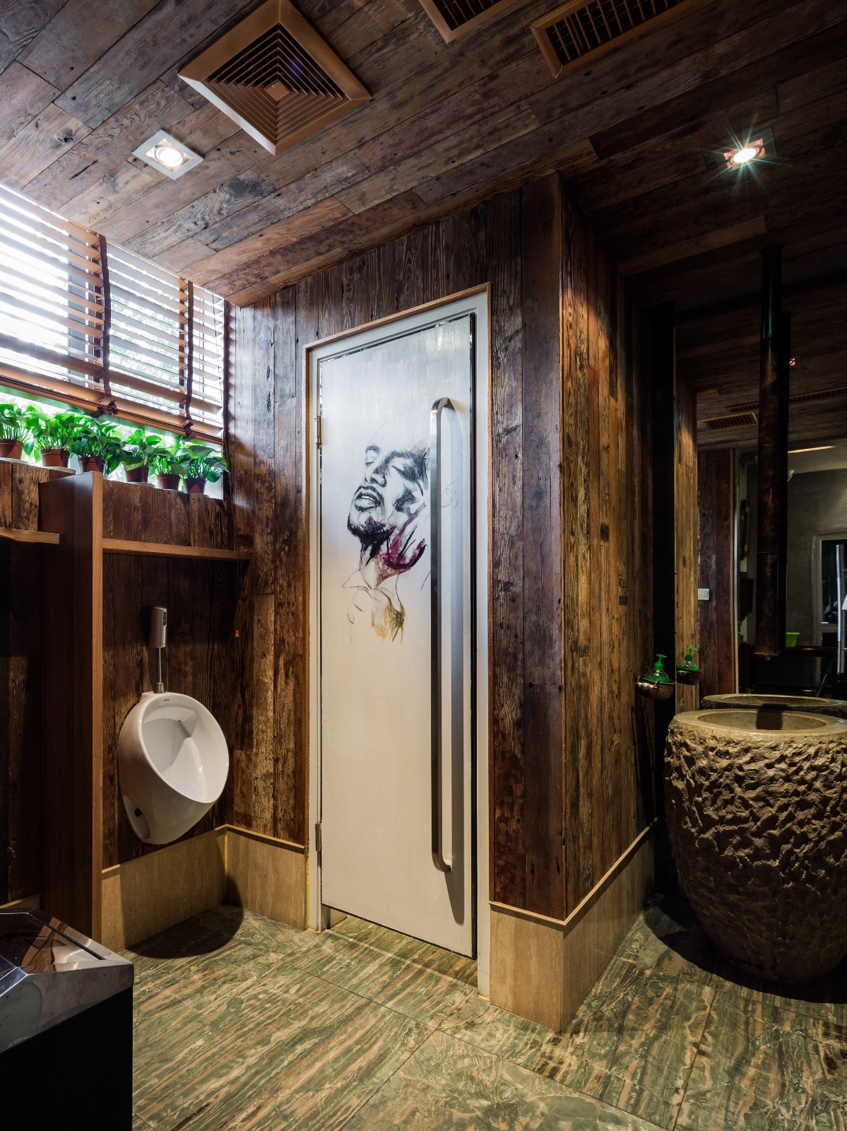 杭州比尔森音乐西餐厅丨中国杭州-18