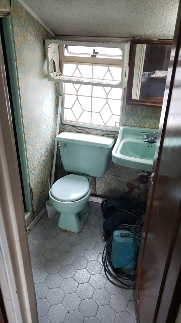 小型浴室翻新丨哥伦比亚丨Brandon Villanueva-9