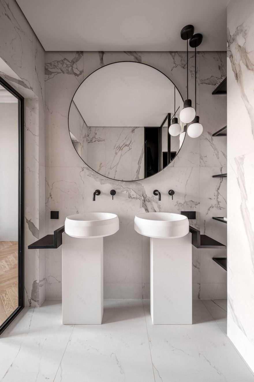 黑白魅力 | 乌克兰设计师 Anastasiia Novikova 的复古公寓设计-18