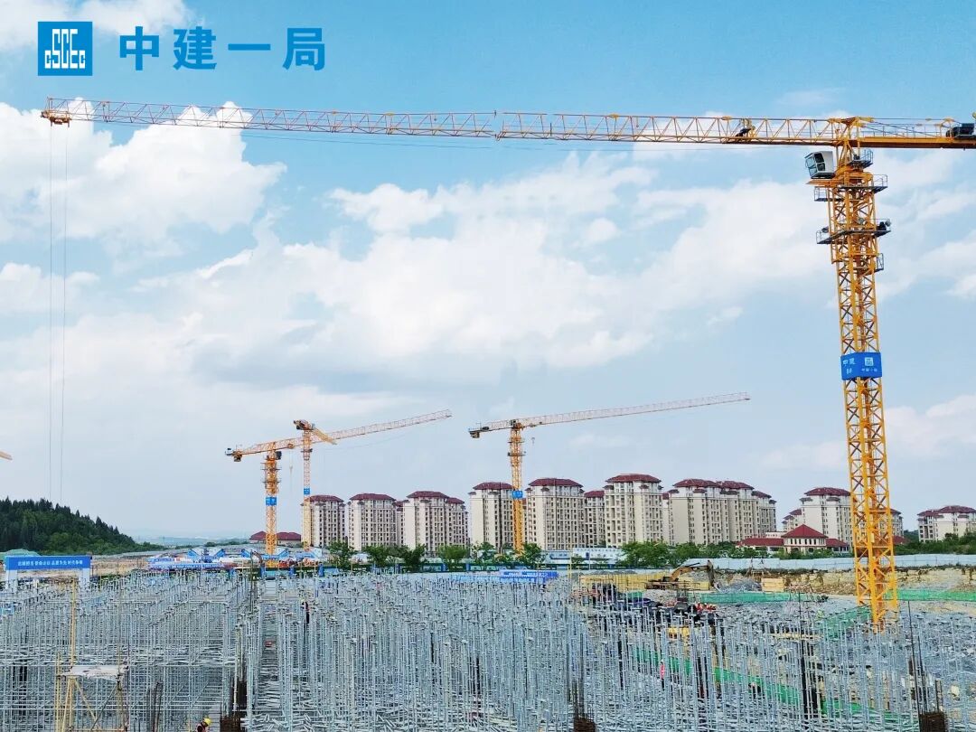 加速建设智算引擎!中建一局承建的兴业银行最大数据中心实现正负零-11