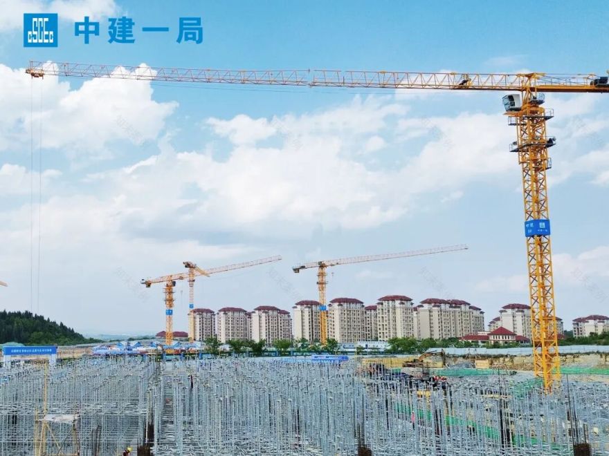 加速建设智算引擎!中建一局承建的兴业银行最大数据中心实现正负零-11