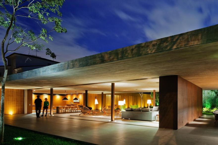 巴西圣保罗 Casa V4 住宅设计 | 绿色庭院与现代建筑的完美融合-5