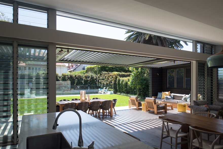 悉尼港边山巅上的现代家园-19