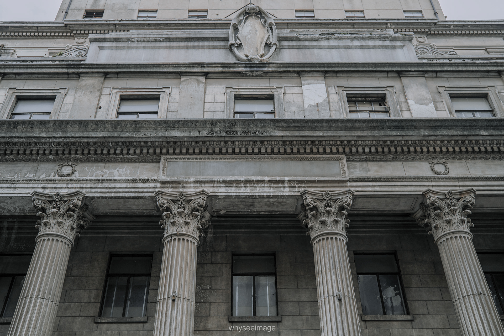 在被框选的画面之外 · 不如回到街头丨中国上海丨whyseeimage-26