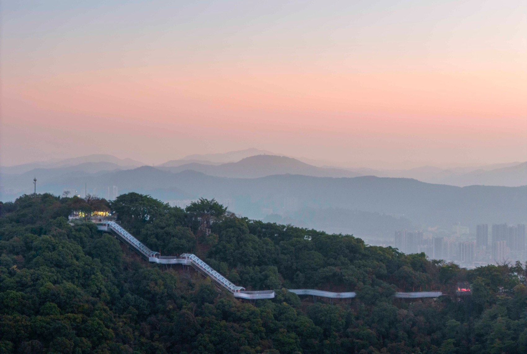 广州白云山摩星岭观光扶梯及栈道丨中国广州丨华南理工大学建筑设计研究院等-23