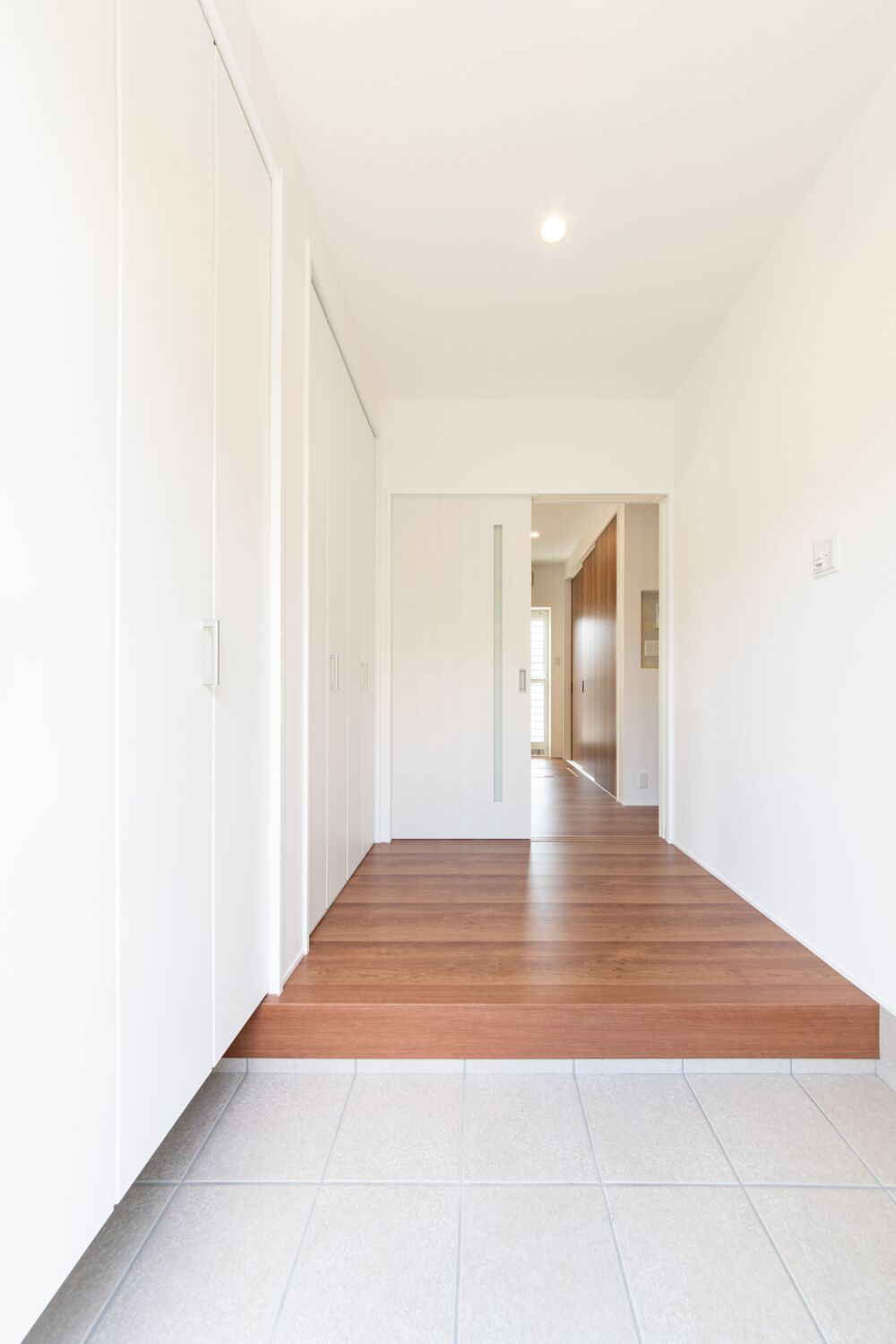 ランドリールームと物干しスペースを広く確保したフリージアの家丨日本和歌山丨ロイヤルホームズ-7