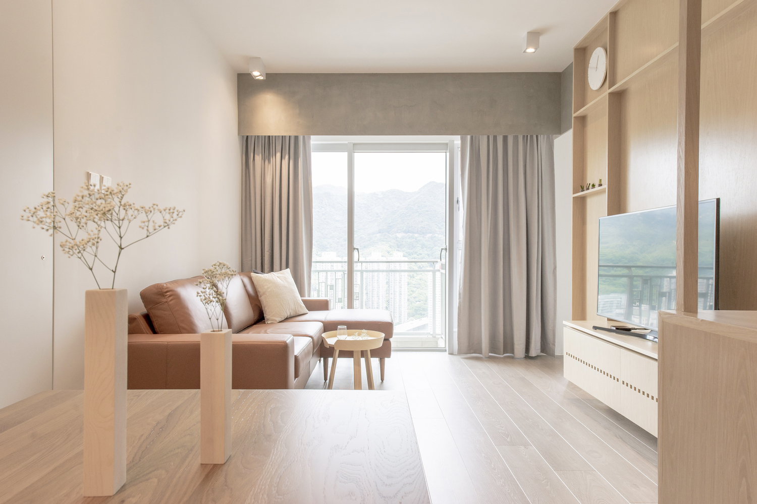 香港 780 平方英尺公寓的“少即多”设计理念-46