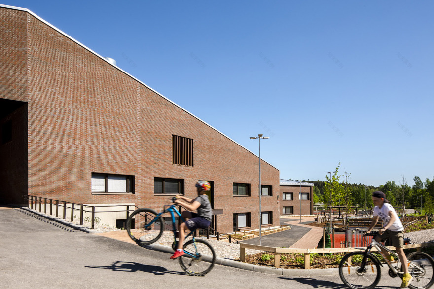 Syvälahti教育中心,芬兰 / Verstas Architects-11