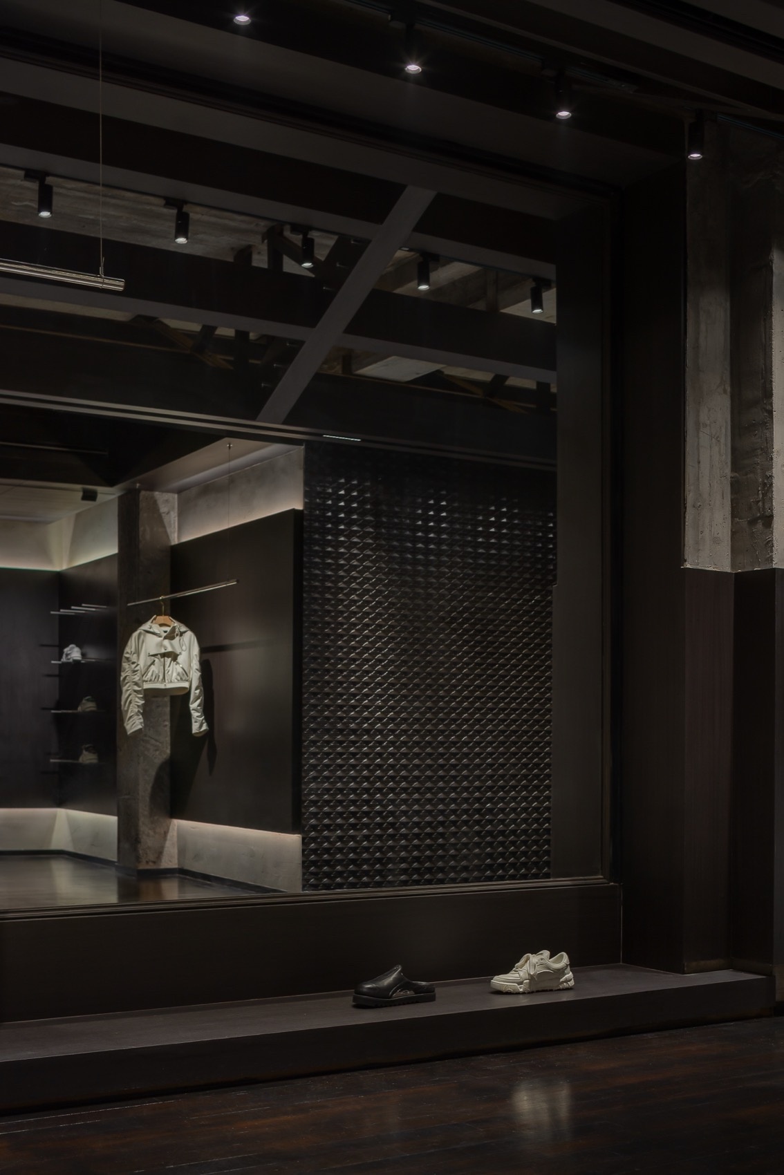 上海 The last Redemption 服装店丨中国上海丨直距设计-21