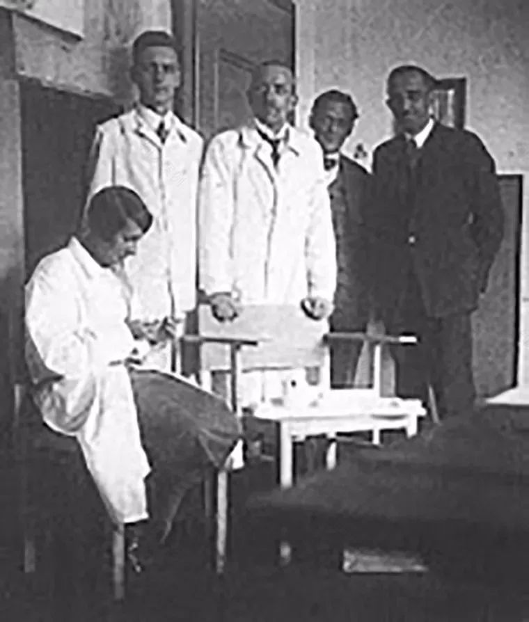 《法兰克福厨房》人性化设计,百年前已具共享经济思维-16