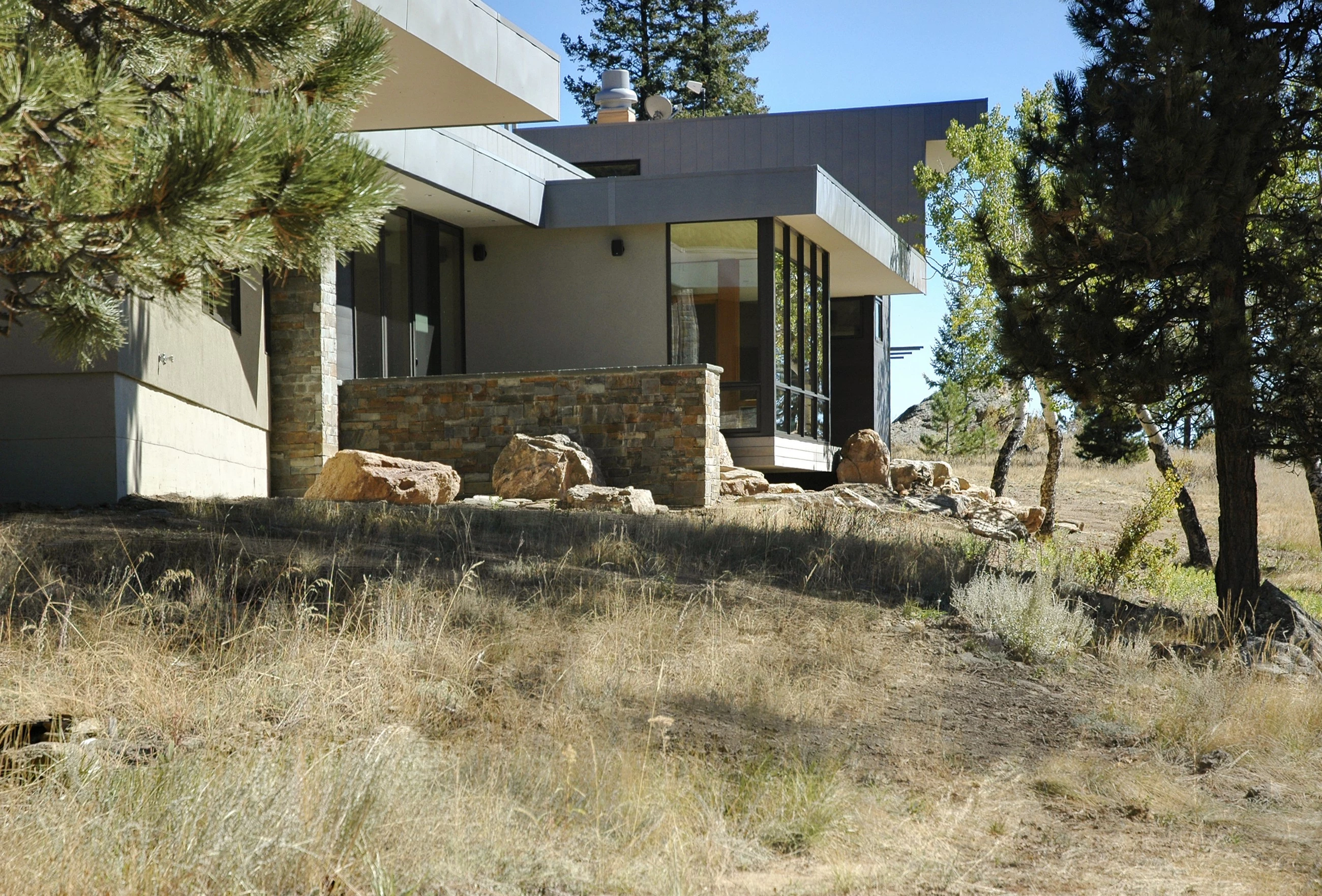 美国科罗拉多州的自然风光与现代住宅交融-12