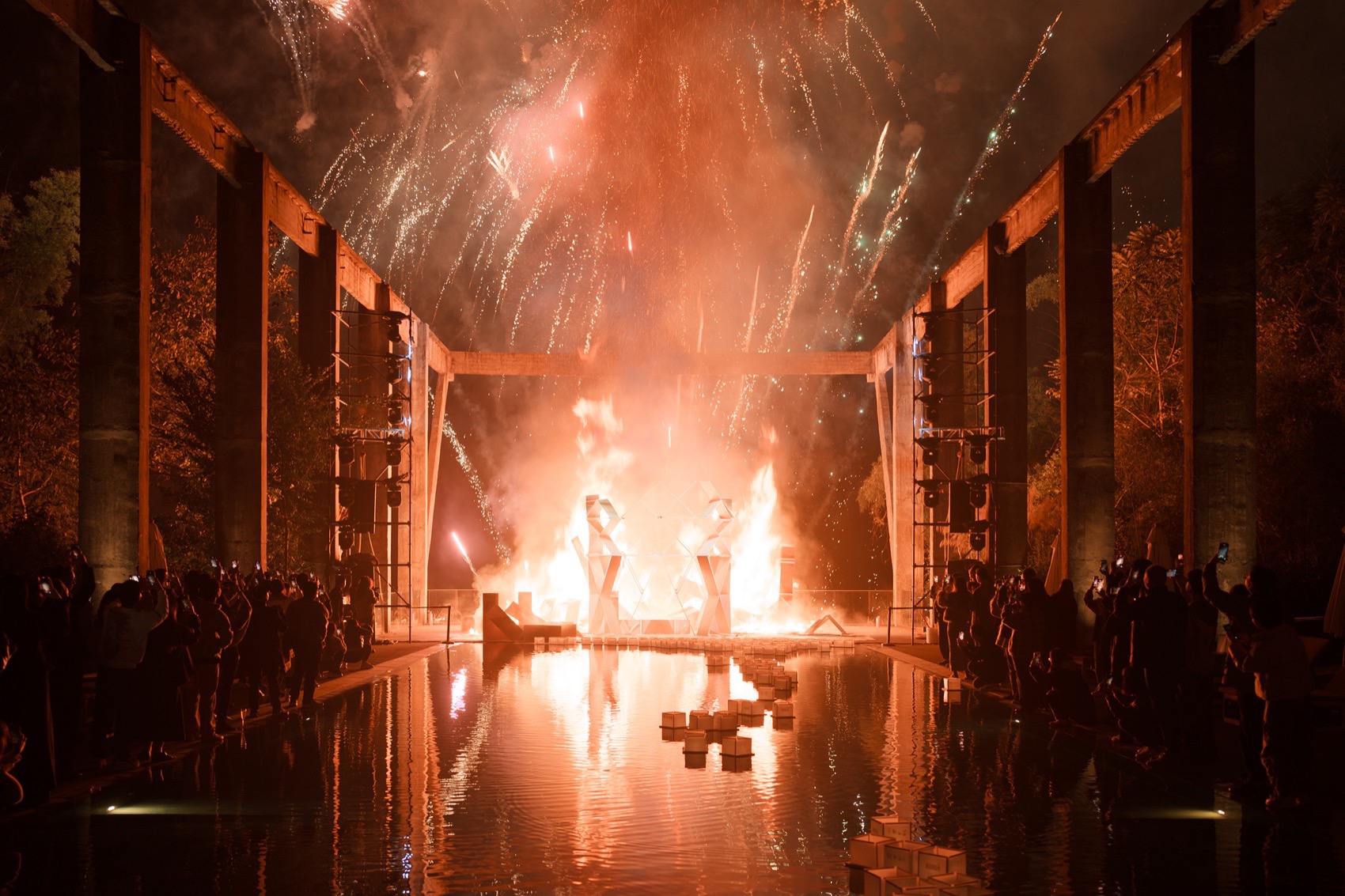 “叠凳火塔”，桂林 / 非常建筑-40