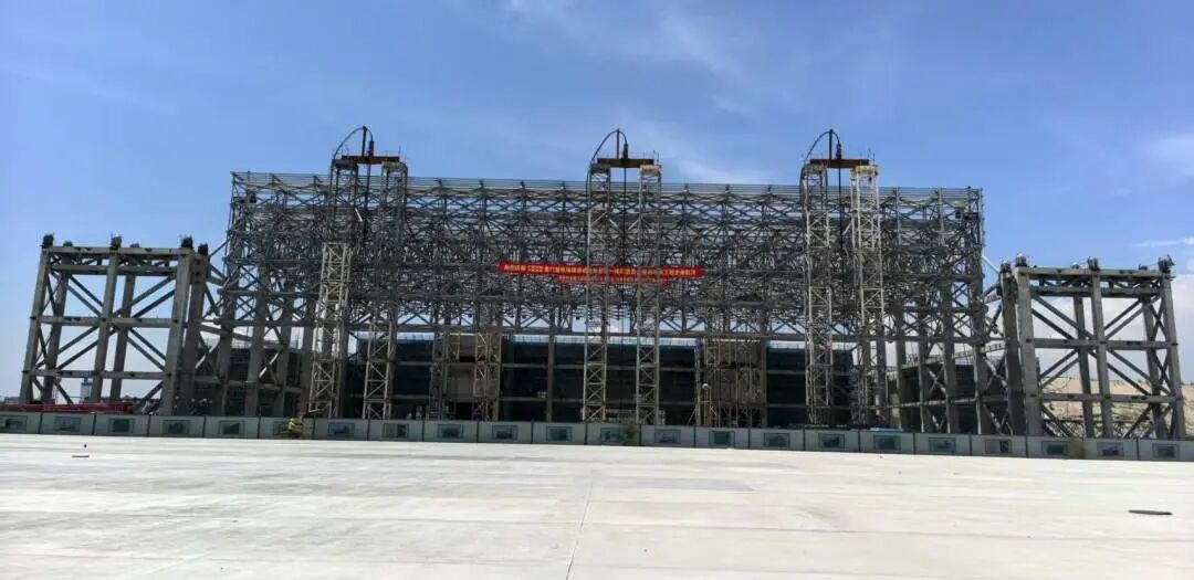 中建钢构给飞机“医院”盖上“钢铁穹顶”！-74