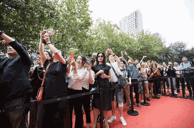 超模杜鹃都去光顾的 OVV l AEX 全球超级旗舰店，你还没去打卡？-12