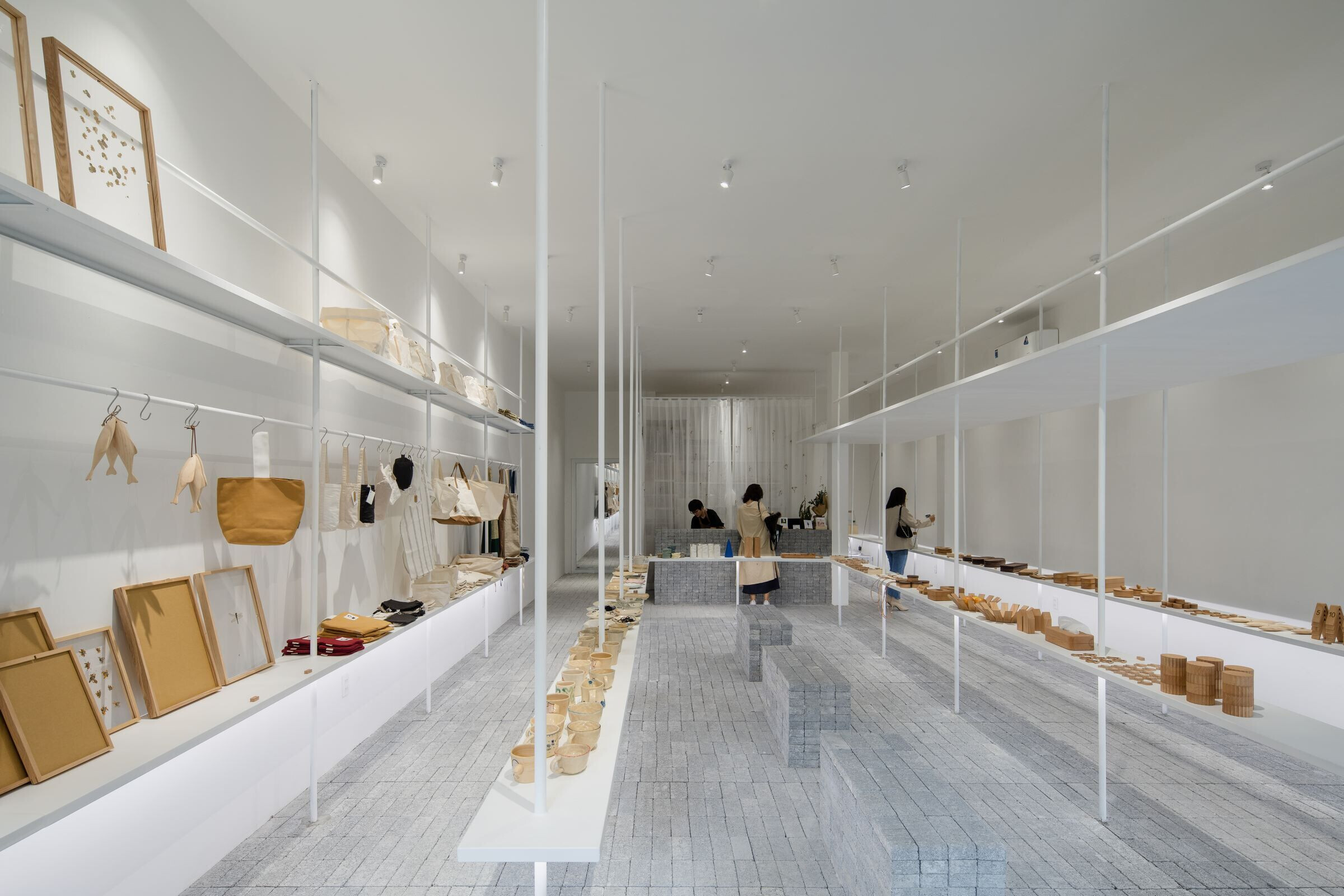 越南陶器店创意展示空间丨越南胡志明市丨Sawadeesign Studio-22