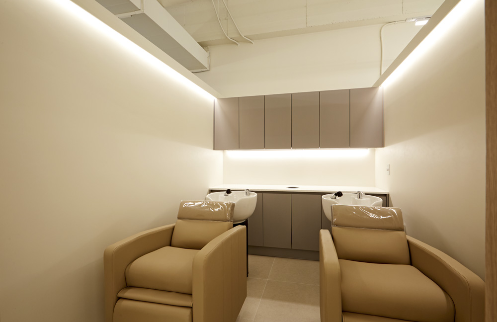 28 平米现代美容院空间设计，诠释极简美学-14