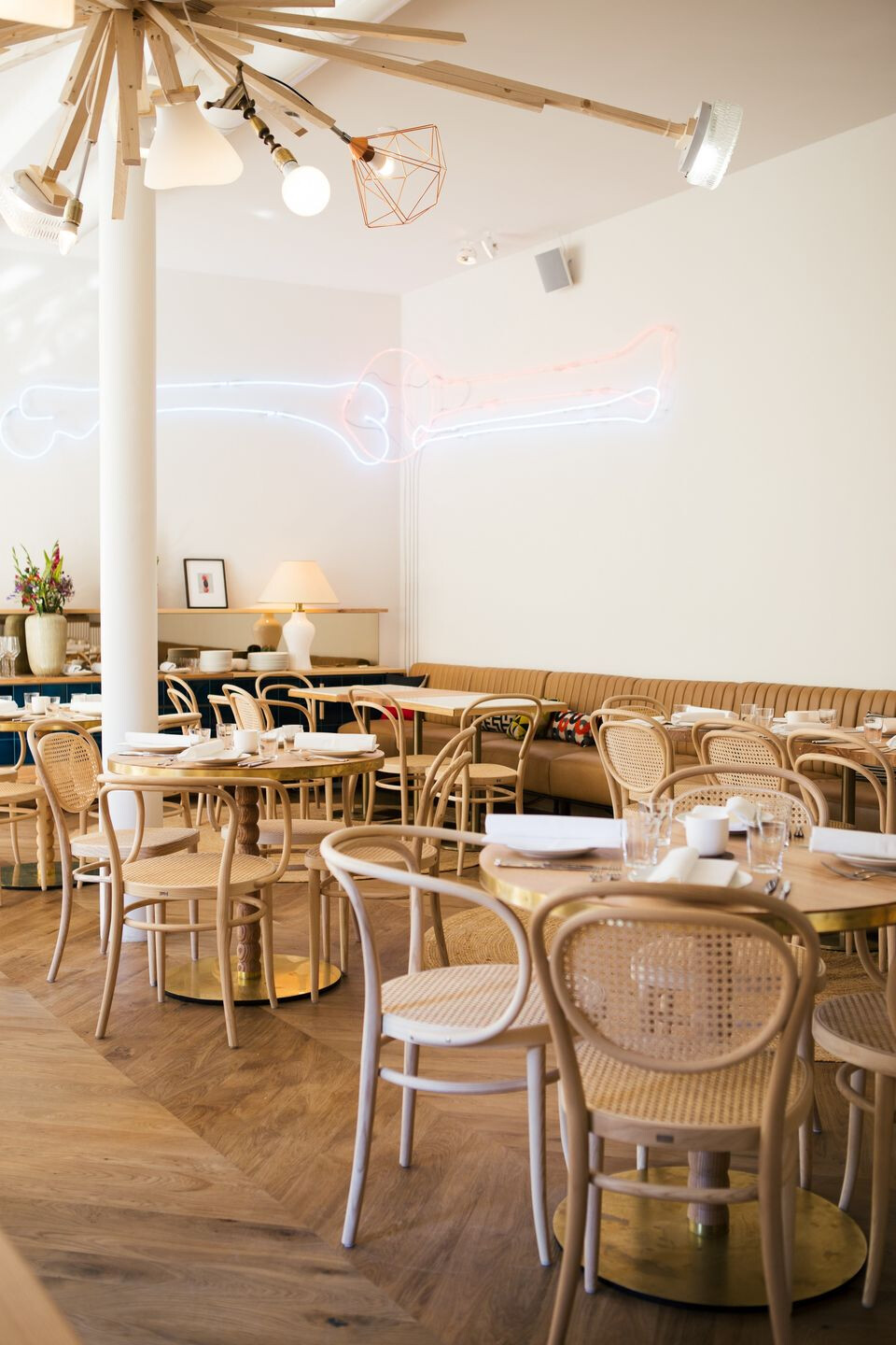 柏林 Panama 餐厅 | 本土材料营造热带风情-14