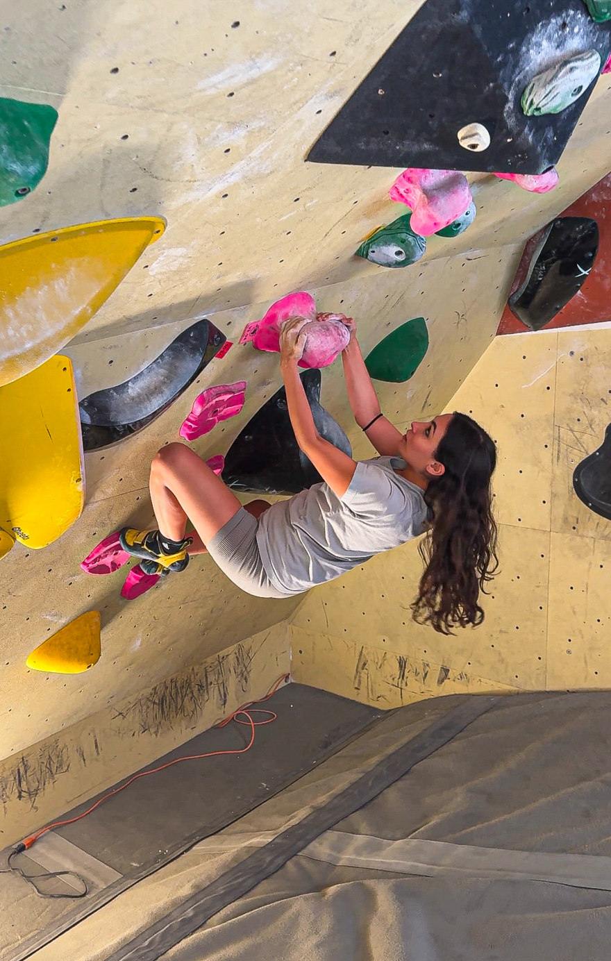 Gravity & Grit: The Art of Climbing Through the Lens-22