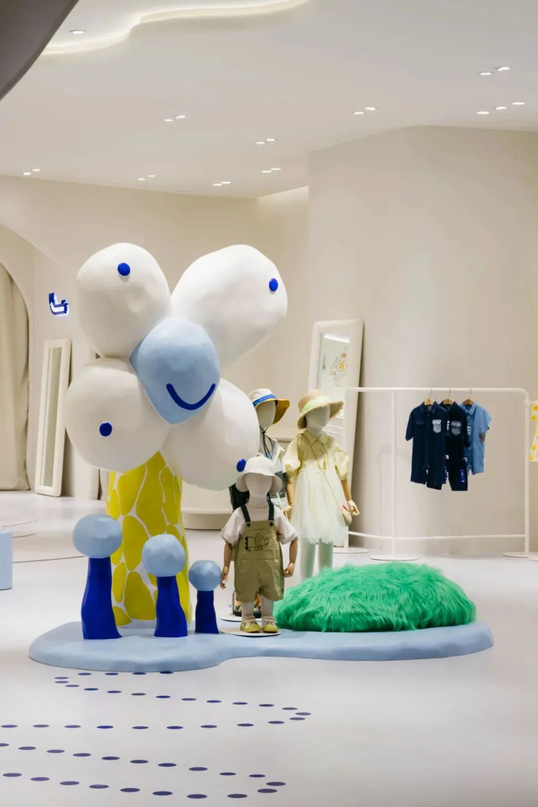 Mini Bala 全球首店丨中国杭州丨及上室内设计事务所-24