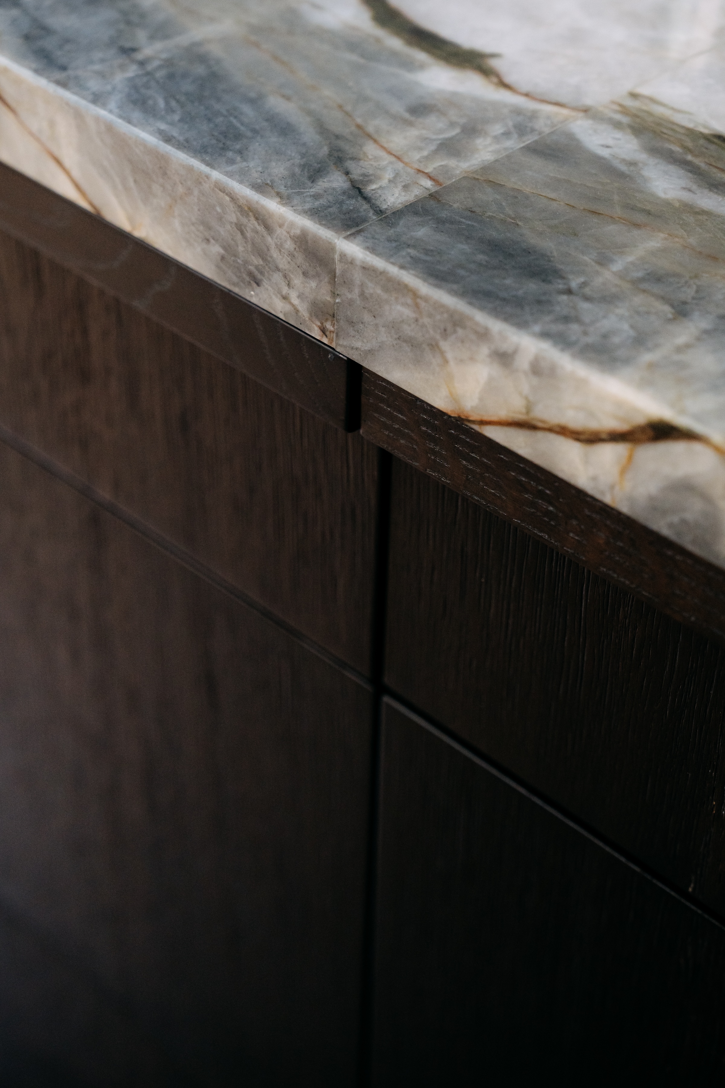 你提供的EGINSTILL可能并不是一个正确的词汇，无法准确理解其含义，因此难以完成整句的准确翻译 丨NetherlandsAmsterdam-9