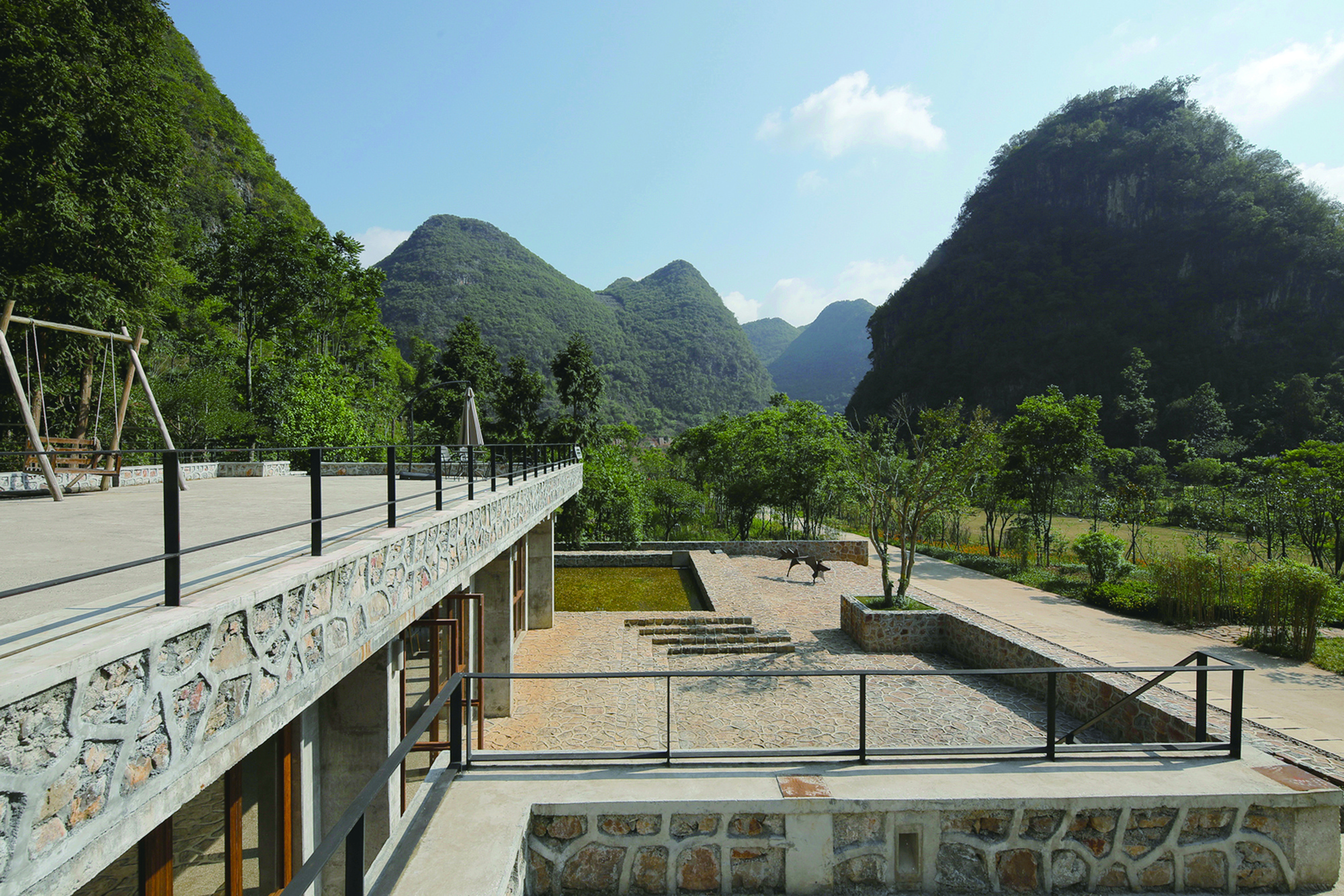 Camping Service Center in Louna / Atelier Li Xinggang-19
