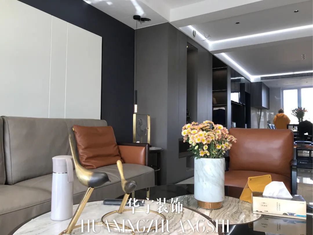 悦湖湾现代风精装房改造，独特慵懒气质打造幸福居家-21