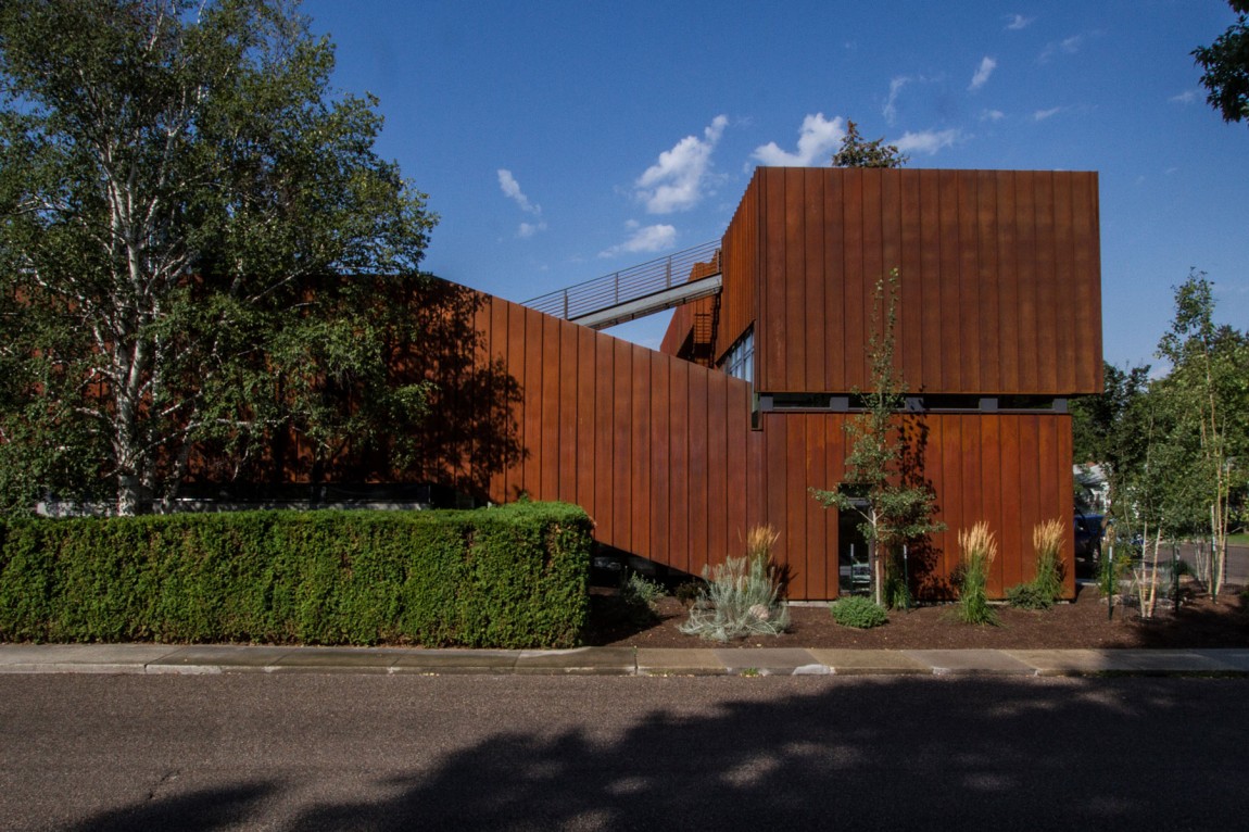 蒙大纳环保住宅 | 钢木玻璃打造的可持续美景之家-9