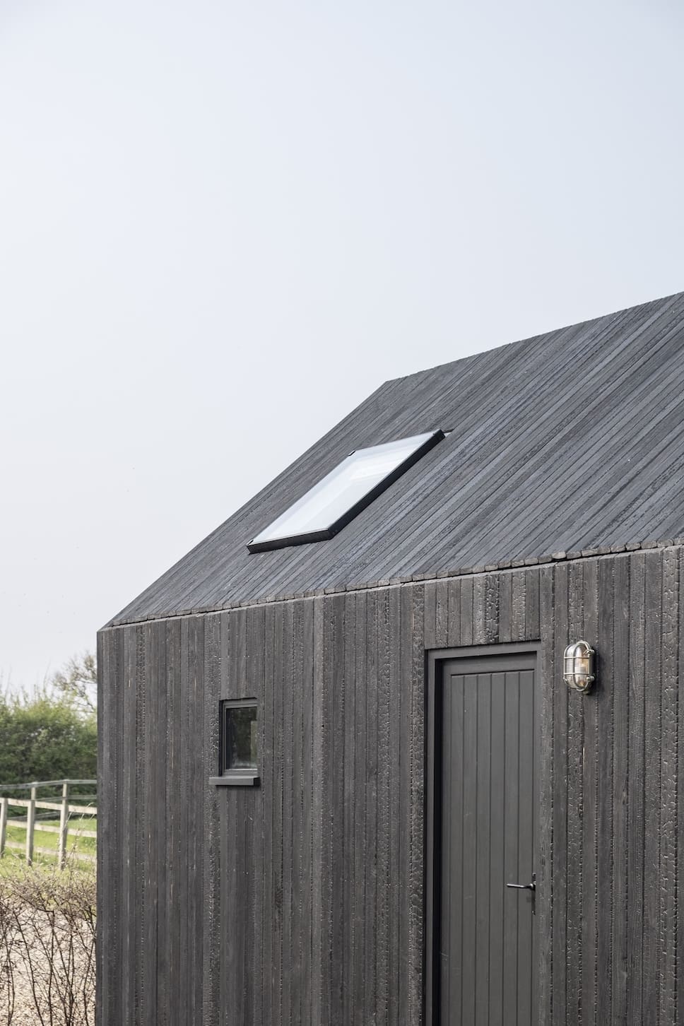 Inclume Architects设计的独立式扩建建筑丨英国英格兰-8