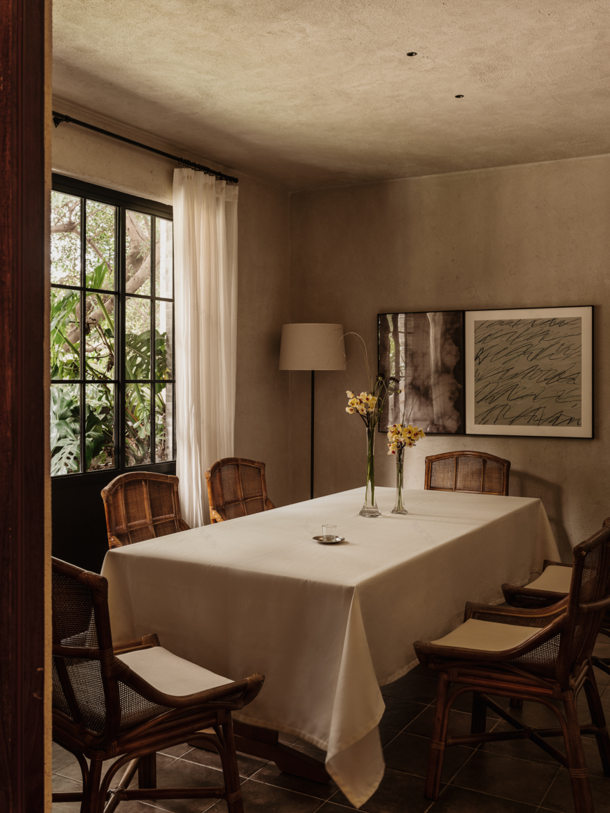 由于PAIX PiPi Hookan并非常见词汇,没有确切的对应翻译,可能是特定的名称,难以准确翻译丨中国广州丨尚壹扬设计(谢柯等8人)-30