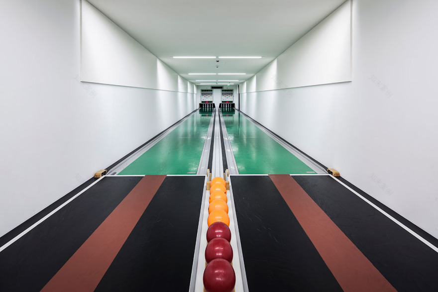 追寻德国南部的复古保龄球馆-5