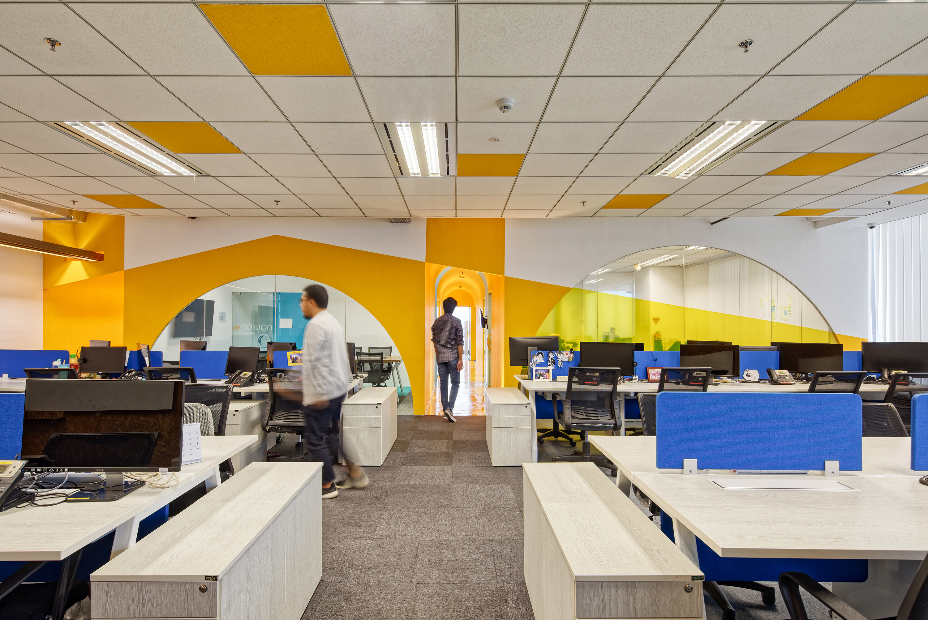 Finole · DELUTION · 金融公司办公室的活力设计-31