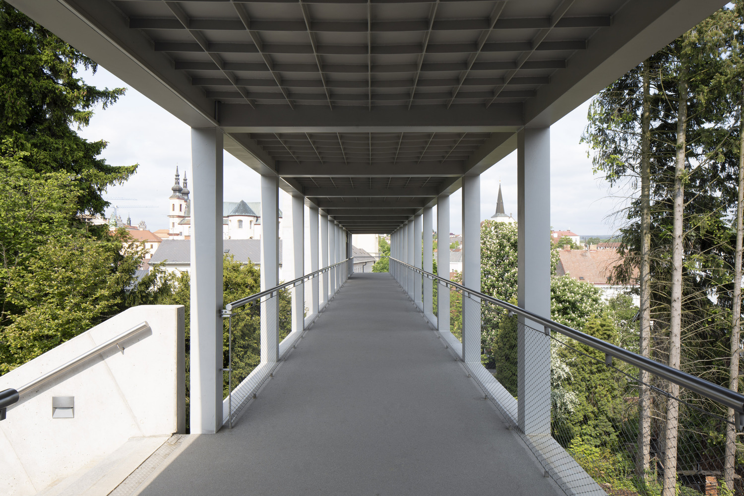 捷克利托米尔人行天桥-22