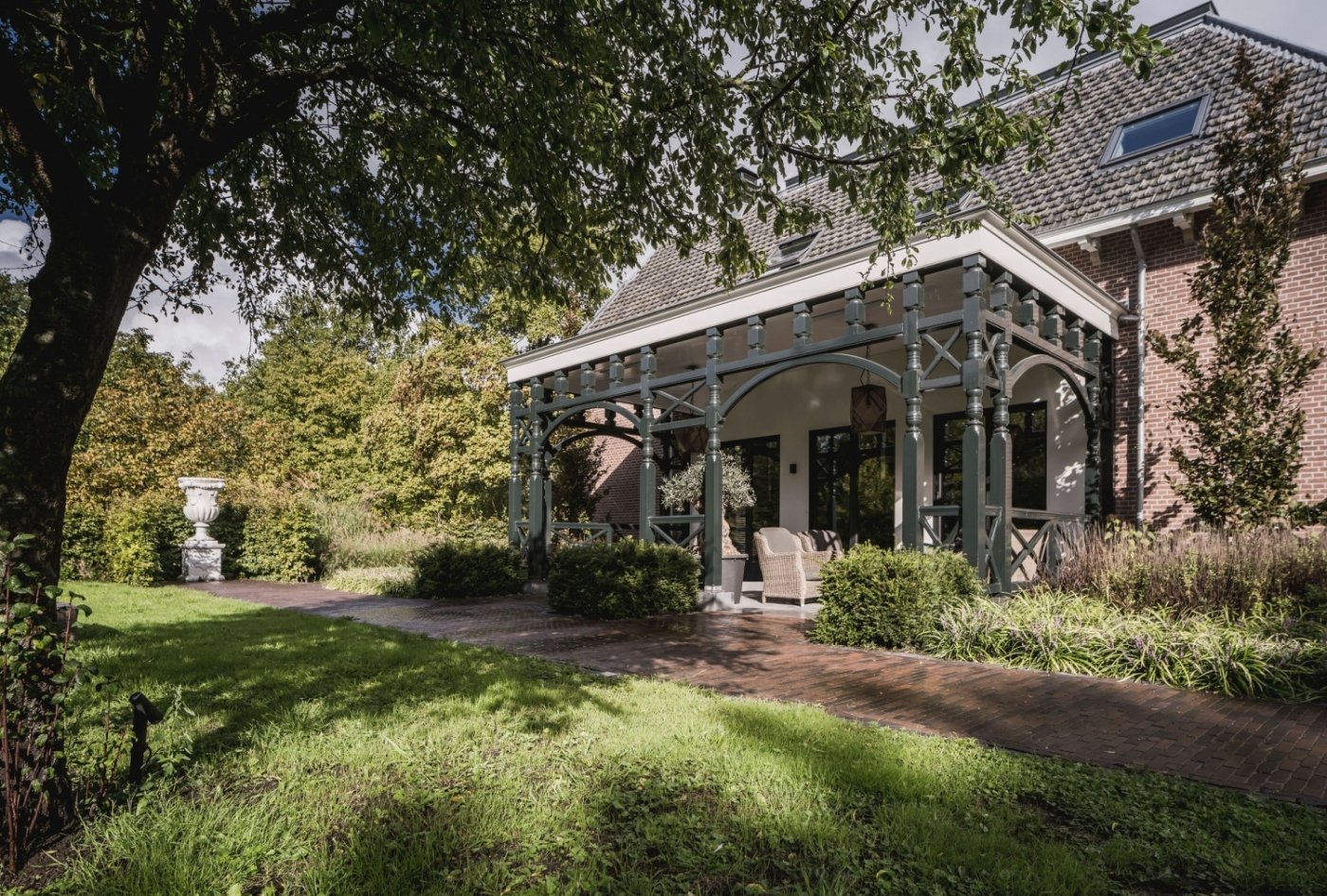 Transformation into a residential house, preserving the characteristics of the carriage house | Kabaz-6