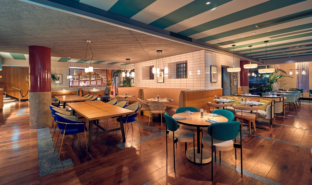 供应者；配置工具（在特定如云计算、自动化部署等语境中，常指用于配置基础设施、安装软件等的工具组件） 丨英国伦敦-14