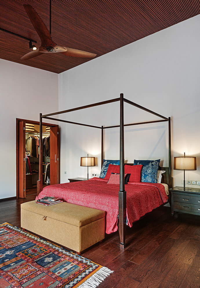 House 1058 by Khosla Associates Cantilevered timber clad and staggered rooms oriented towards the internal garden   Page 2 of 2   CAANdesign  Architecture and home design blog-3