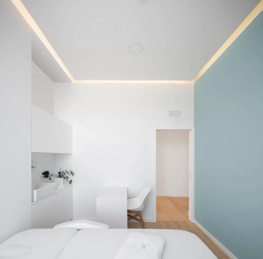 葡萄牙阳光医疗办公室设计丨Arquitetos Rómulo Neto-17