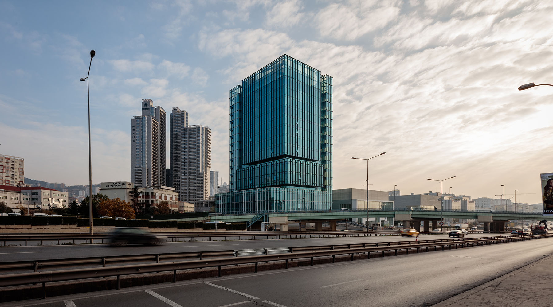 Istanbul Dogus 汽车总部 - 简约高效的人性化设计-16