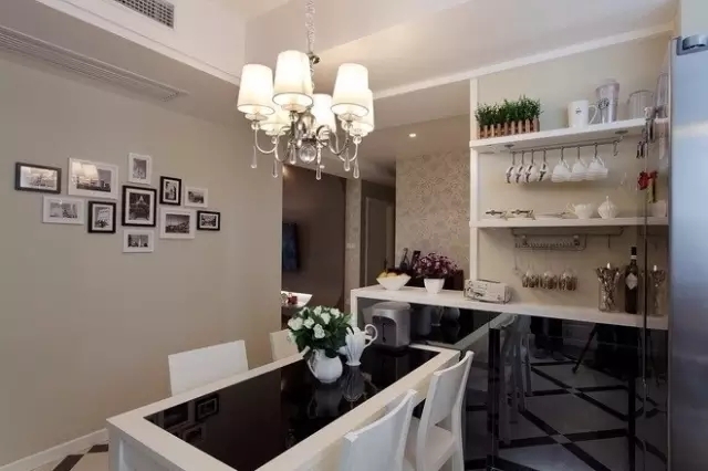 94㎡现代简约婚房 巧用空间碗橱也能变书房-2