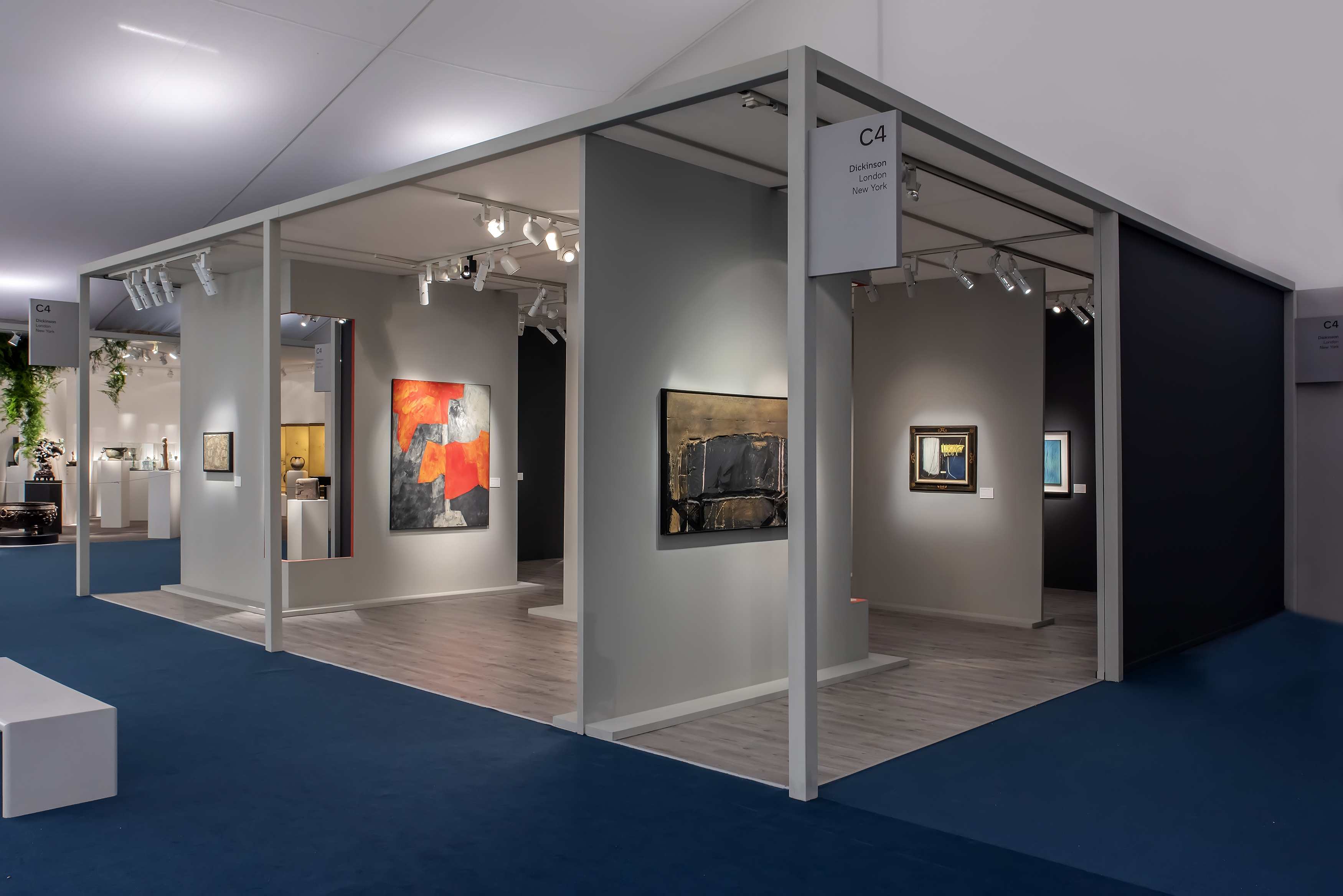 2019 伦敦弗里兹大师艺术展上的 Simon Dickinson 画廊设计-10